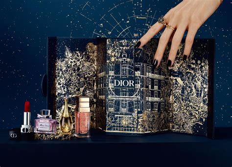 dior デザイナー 2022